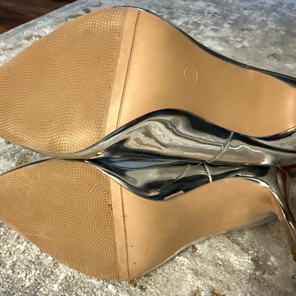 Metallic Silver Ankle Strap 4” Heels sz 8.5 - Picture 4 of 4